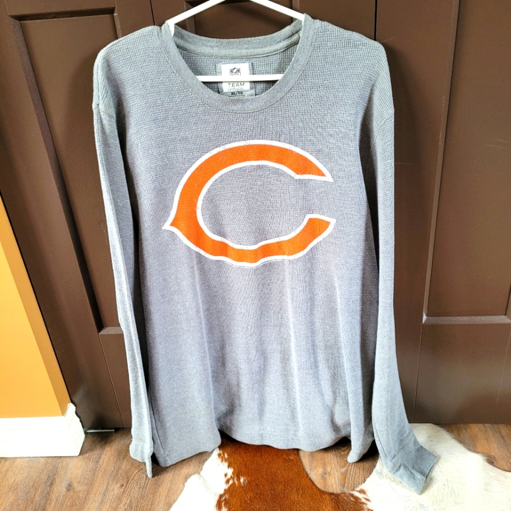 Vintage Chicago Bears waffle long sleeve.